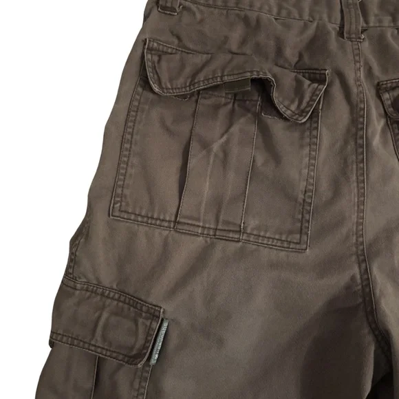 Suburban Y2K Brown Cargo Shorts - Picture 7 of 7